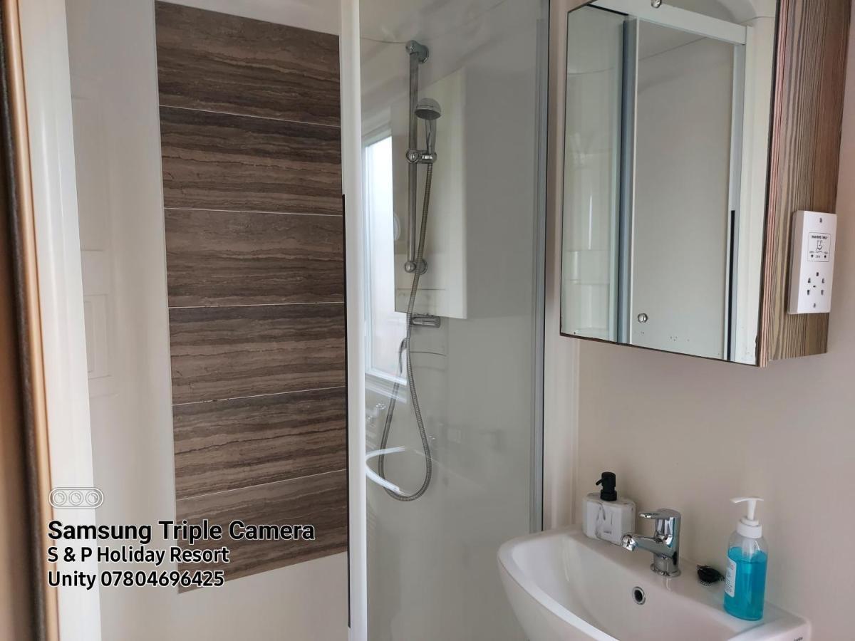 149 Holiday Resort Unity 3 Bedroom Passes Included Brean Esterno foto